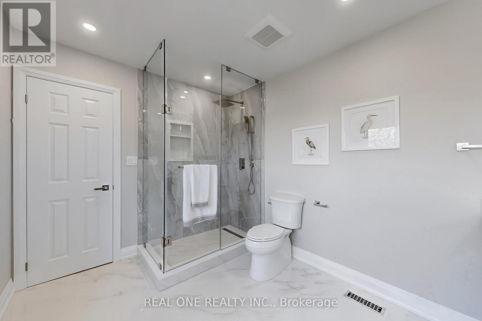 1417 Daniel Creek Road, Mississauga, Ontario  L5V 1T8 - Photo 38 - W12410307