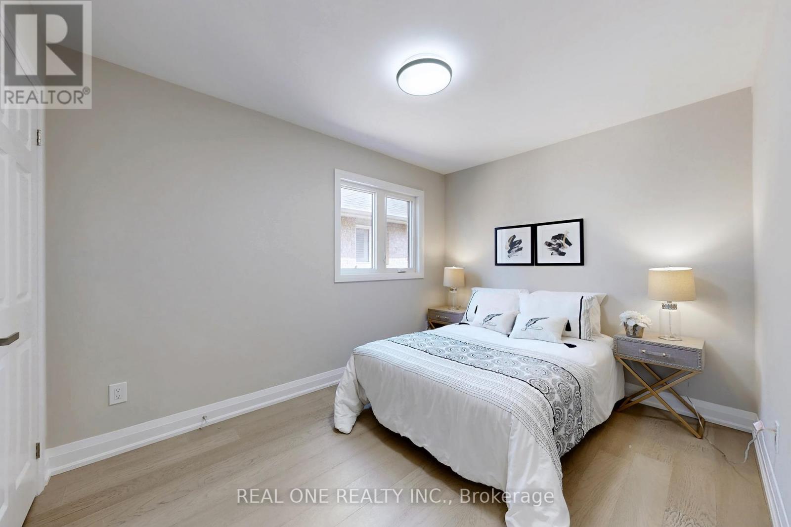 1417 Daniel Creek Road, Mississauga, Ontario  L5V 1T8 - Photo 42 - W12410307
