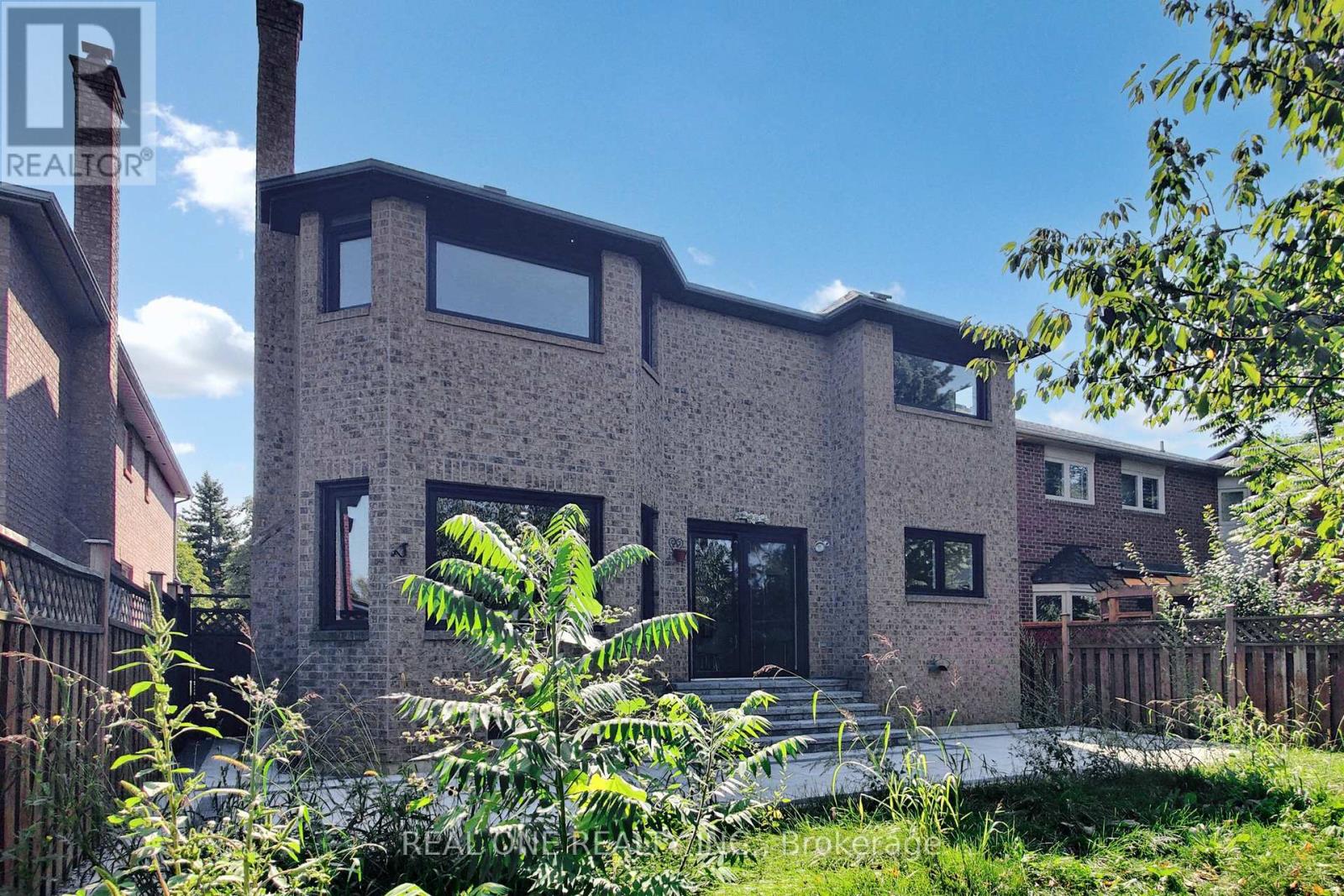 1417 Daniel Creek Road, Mississauga, Ontario  L5V 1T8 - Photo 48 - W12410307