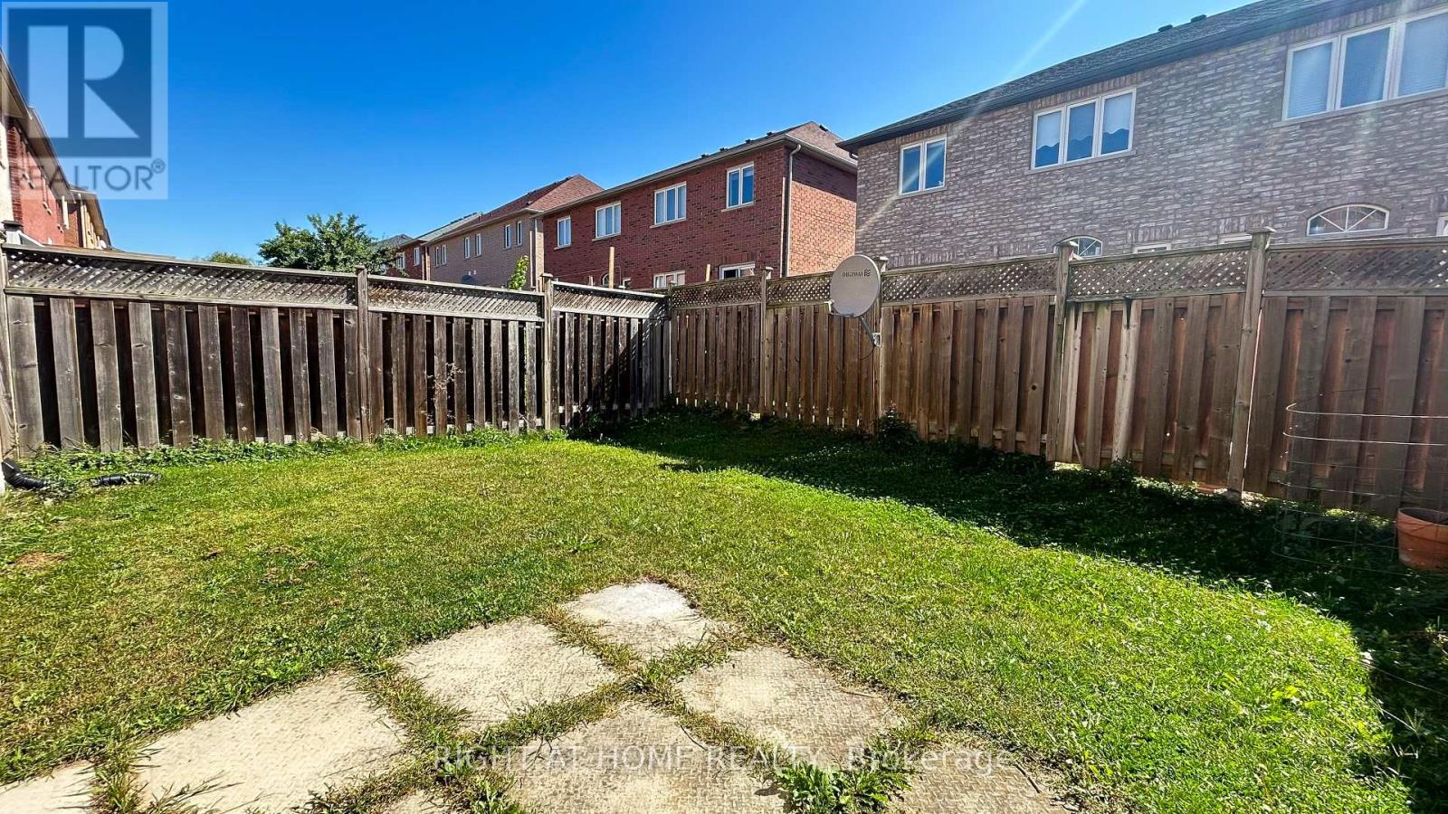 15 Krakow Street, Brampton, Ontario  L6Y 0K9 - Photo 16 - W12410347