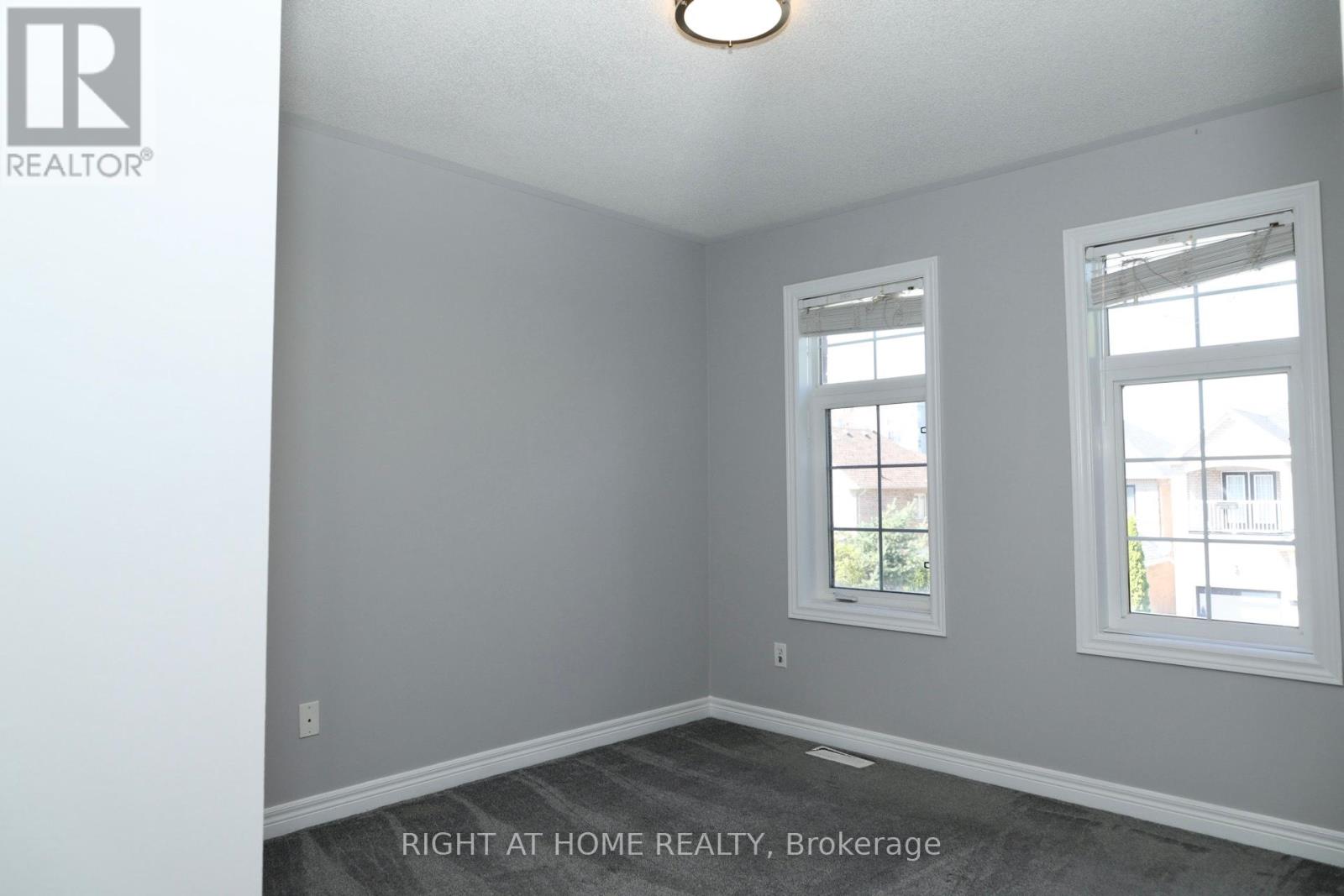 15 Krakow Street, Brampton, Ontario  L6Y 0K9 - Photo 19 - W12410347