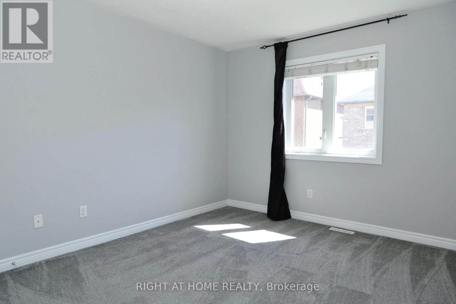 15 Krakow Street, Brampton, Ontario  L6Y 0K9 - Photo 20 - W12410347