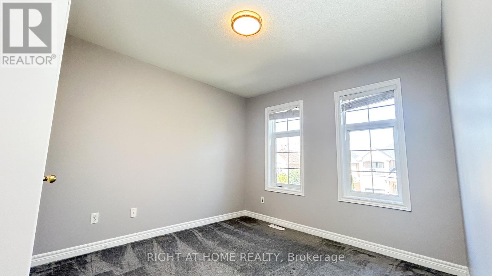 15 Krakow Street, Brampton, Ontario  L6Y 0K9 - Photo 25 - W12410347