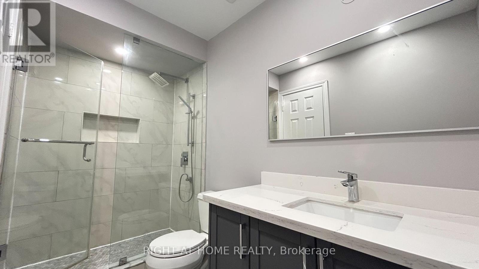 15 Krakow Street, Brampton, Ontario  L6Y 0K9 - Photo 27 - W12410347