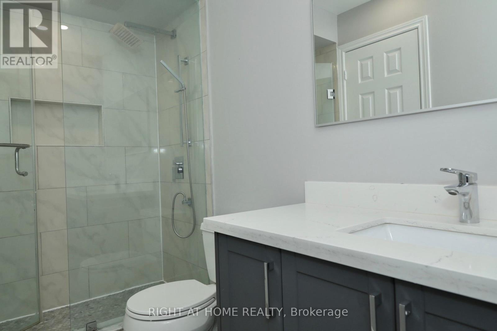 15 Krakow Street, Brampton, Ontario  L6Y 0K9 - Photo 28 - W12410347
