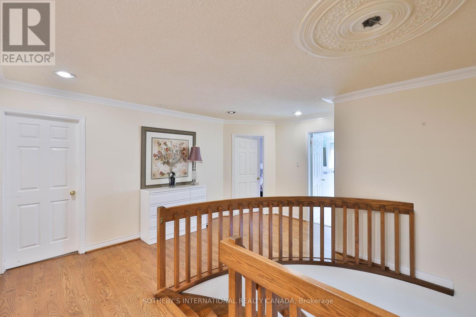 1070 Geran Crescent, Mississauga (Sheridan), Ontario  L5H 4A6 - Photo 20 - W12410359
