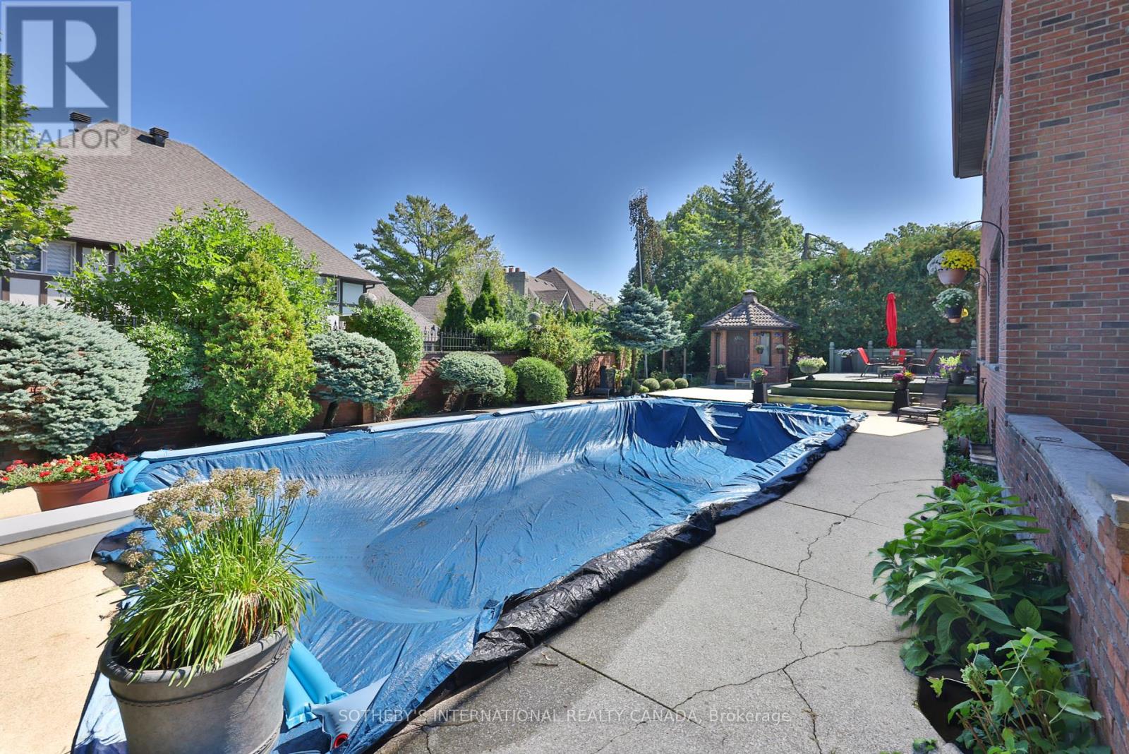 1070 Geran Crescent, Mississauga (Sheridan), Ontario  L5H 4A6 - Photo 37 - W12410359