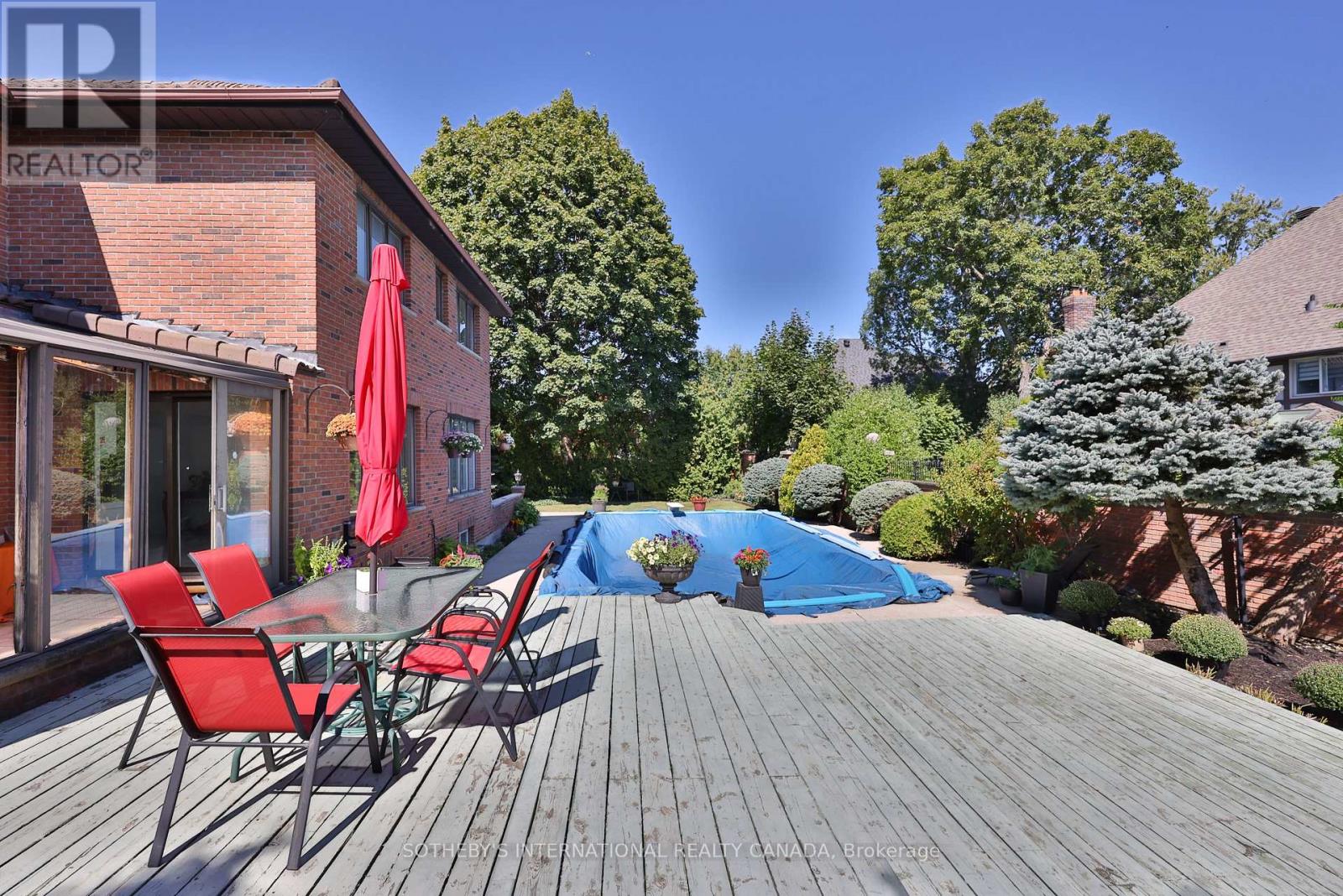 1070 Geran Crescent, Mississauga (Sheridan), Ontario  L5H 4A6 - Photo 40 - W12410359