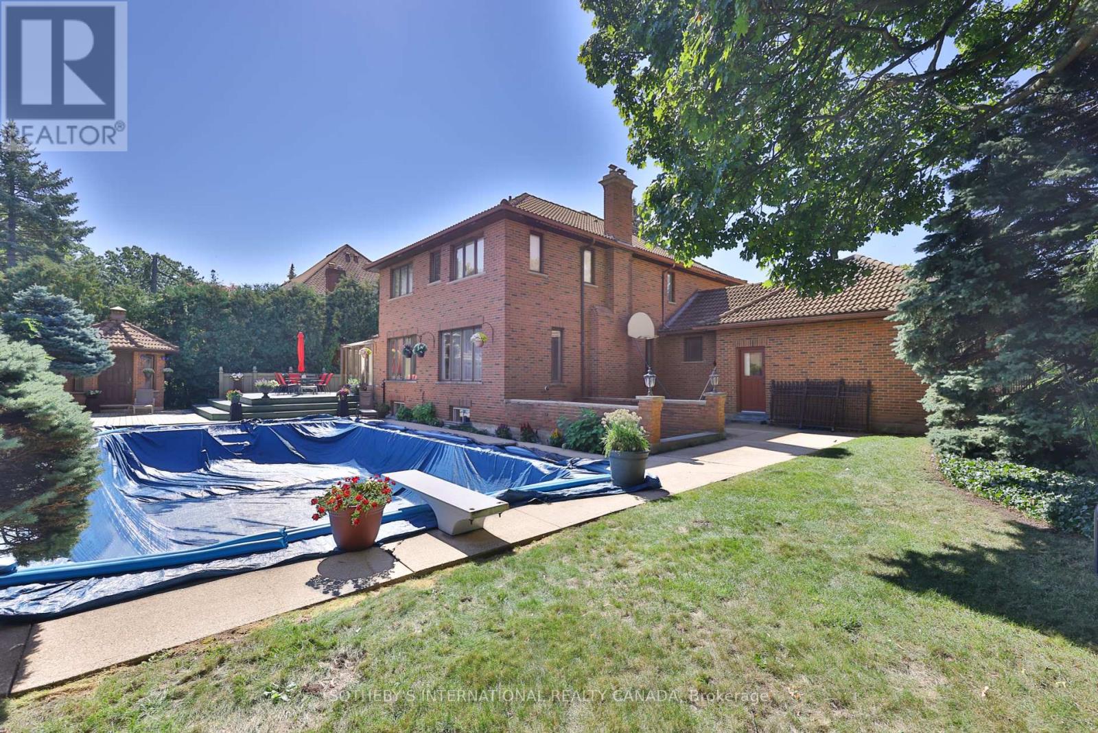 1070 Geran Crescent, Mississauga (Sheridan), Ontario  L5H 4A6 - Photo 41 - W12410359