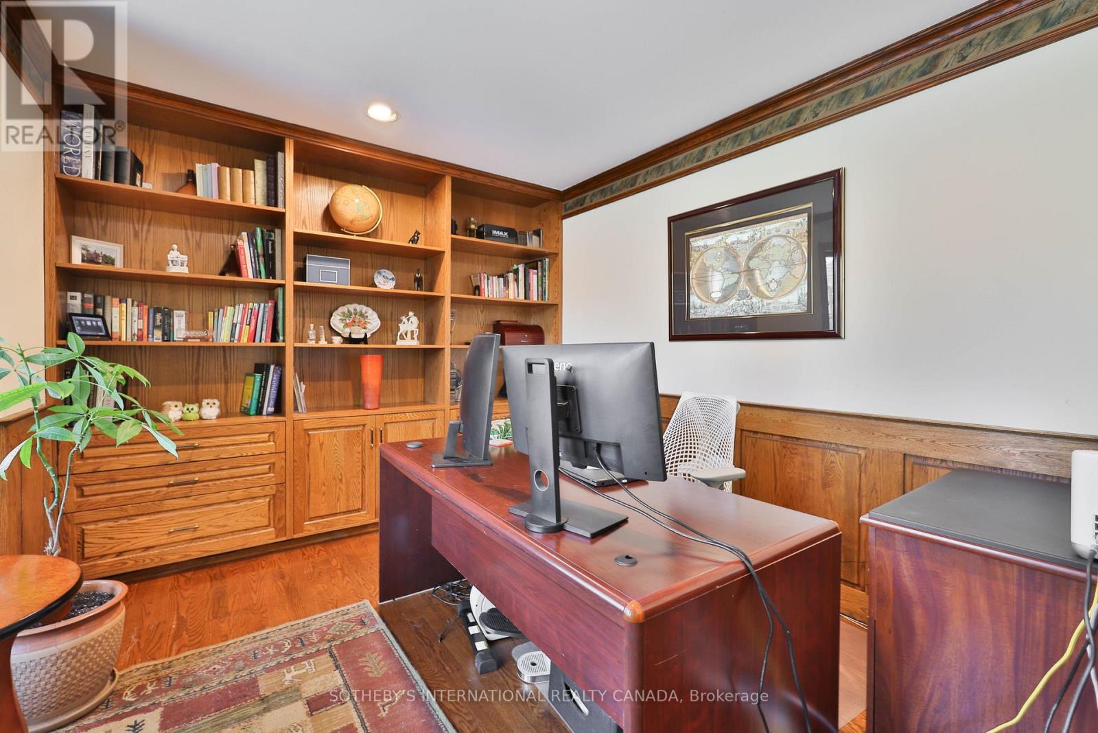 1070 Geran Crescent, Mississauga (Sheridan), Ontario  L5H 4A6 - Photo 6 - W12410359