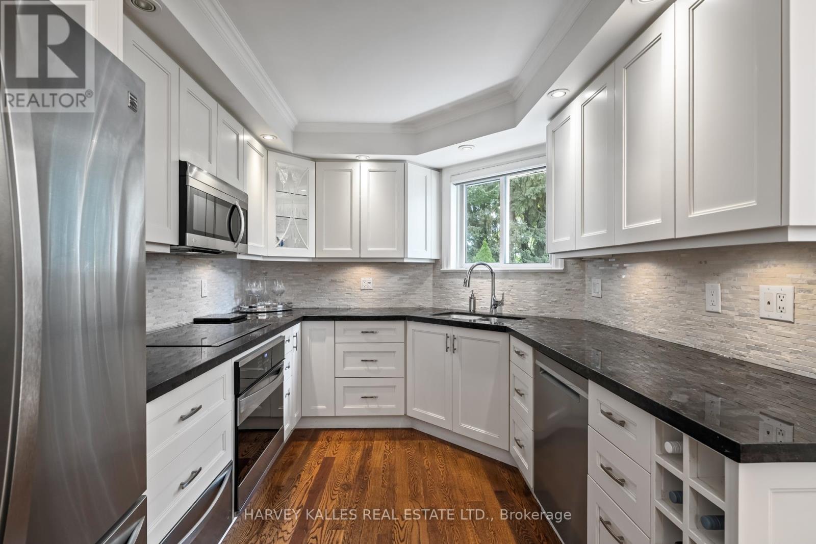 17 Elstree Road, Toronto, Ontario  M9A 3Y9 - Photo 16 - W12410366