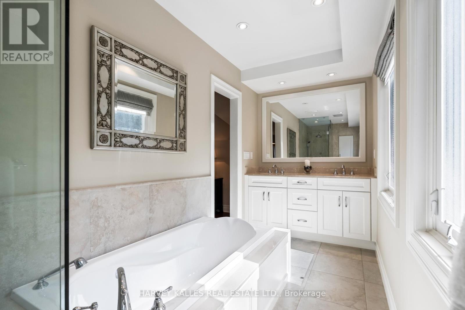 17 Elstree Road, Toronto, Ontario  M9A 3Y9 - Photo 30 - W12410366