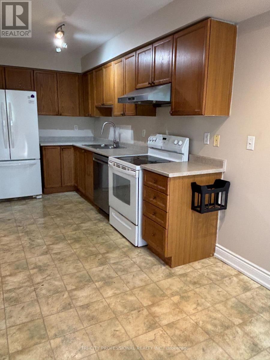 27 - 7284 Bellshire Gate, Mississauga, Ontario  L5N 8E3 - Photo 10 - W12410374