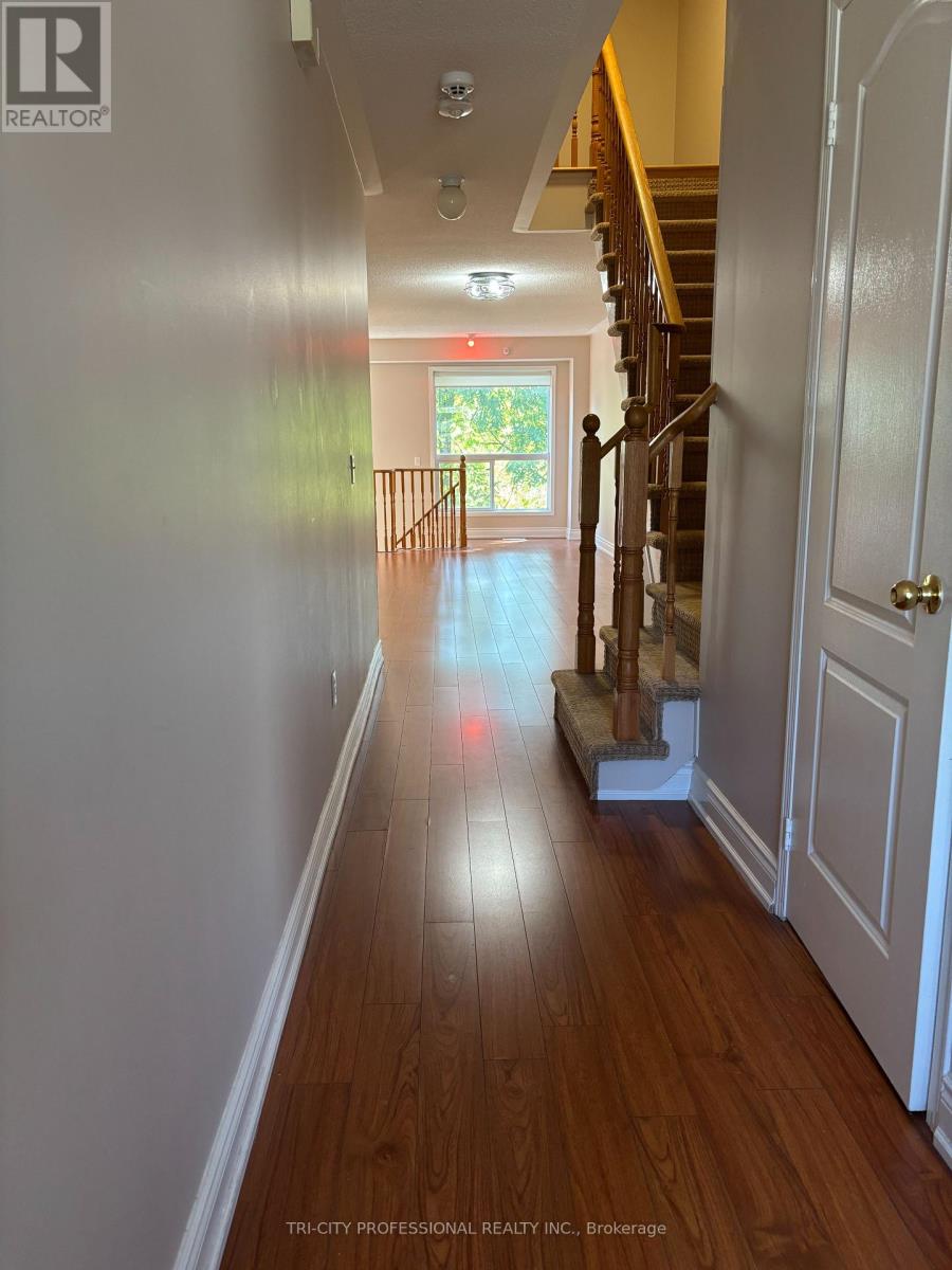 27 - 7284 Bellshire Gate, Mississauga, Ontario  L5N 8E3 - Photo 5 - W12410374