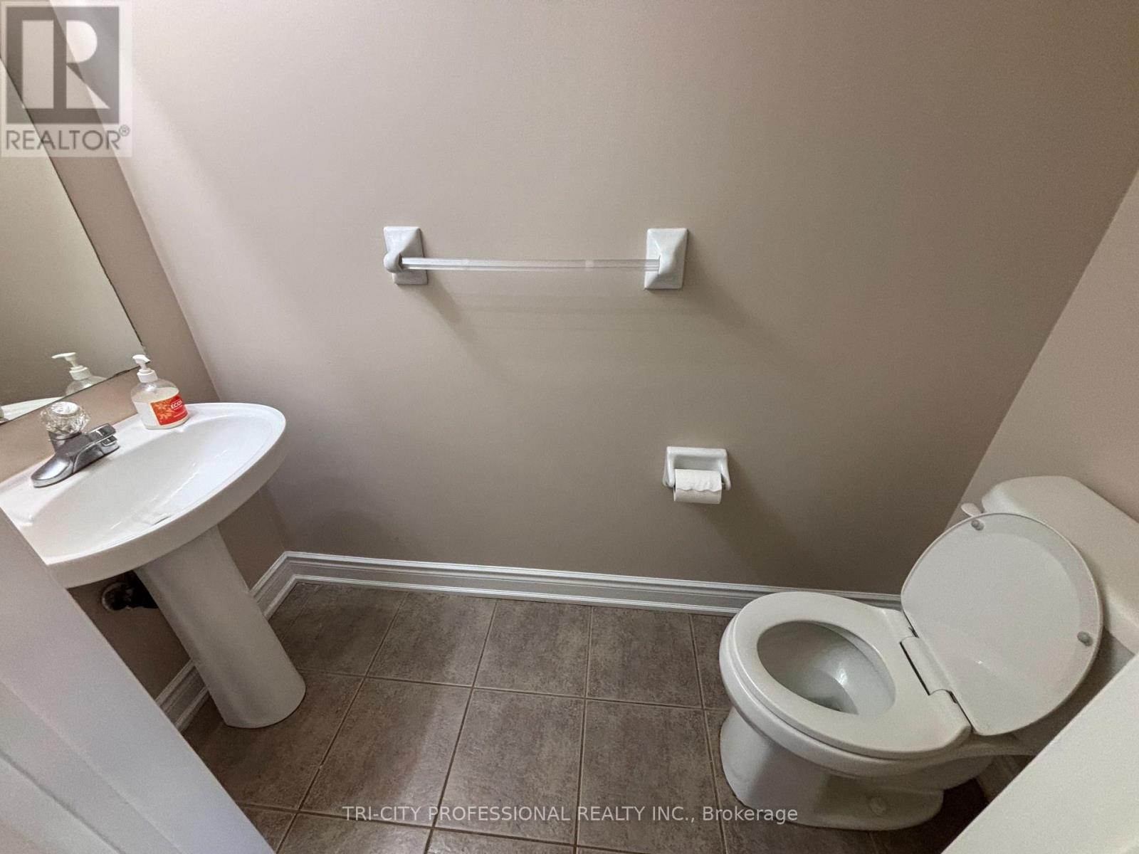 27 - 7284 Bellshire Gate, Mississauga, Ontario  L5N 8E3 - Photo 6 - W12410374