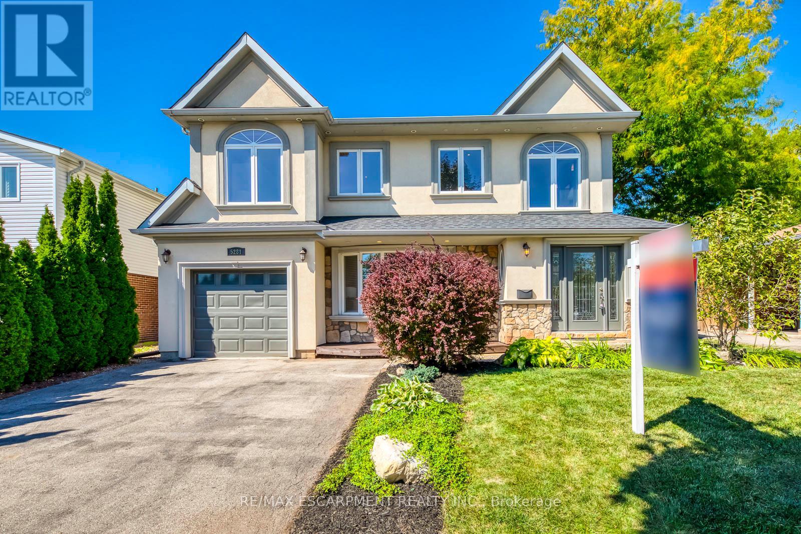 5281 Cindy Lane, Burlington (Appleby), Ontario  L7L 3Y4 - Photo 1 - W12410389