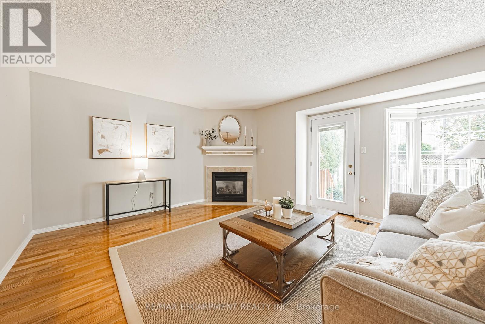 9 - 3333 New Street, Burlington, Ontario  L7N 1N1 - Photo 10 - W12410392