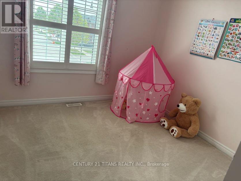 Main - 18 Primo Road, Brampton, Ontario  L7A 3Y1 - Photo 11 - W12410424