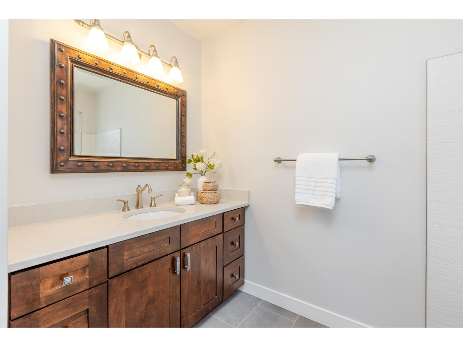 10758 Fraserglen Drive, Surrey, British Columbia  V4N 1Y3 - Photo 30 - R3049084