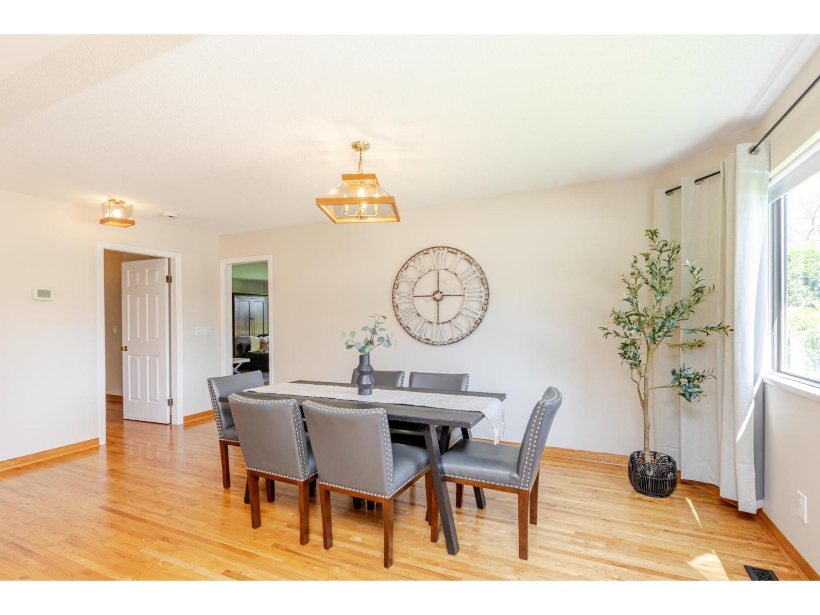 10758 Fraserglen Drive, Surrey, British Columbia  V4N 1Y3 - Photo 14 - R3049084