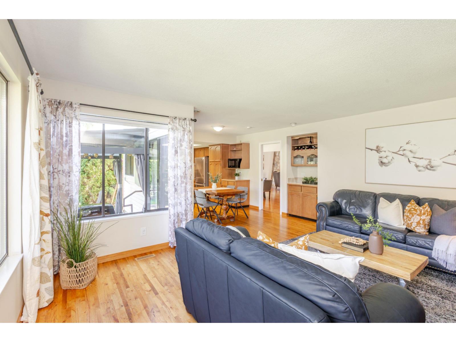 10758 Fraserglen Drive, Surrey, British Columbia  V4N 1Y3 - Photo 21 - R3049084