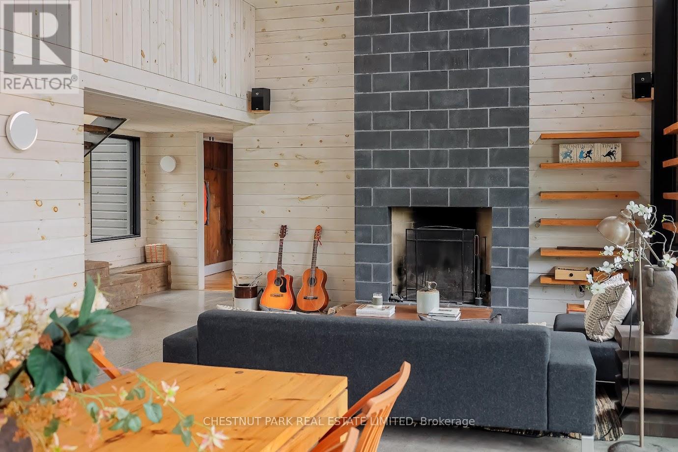 1 Station Road, Prince Edward County, Ontario  K0K 1J0 - Photo 16 - X12410477