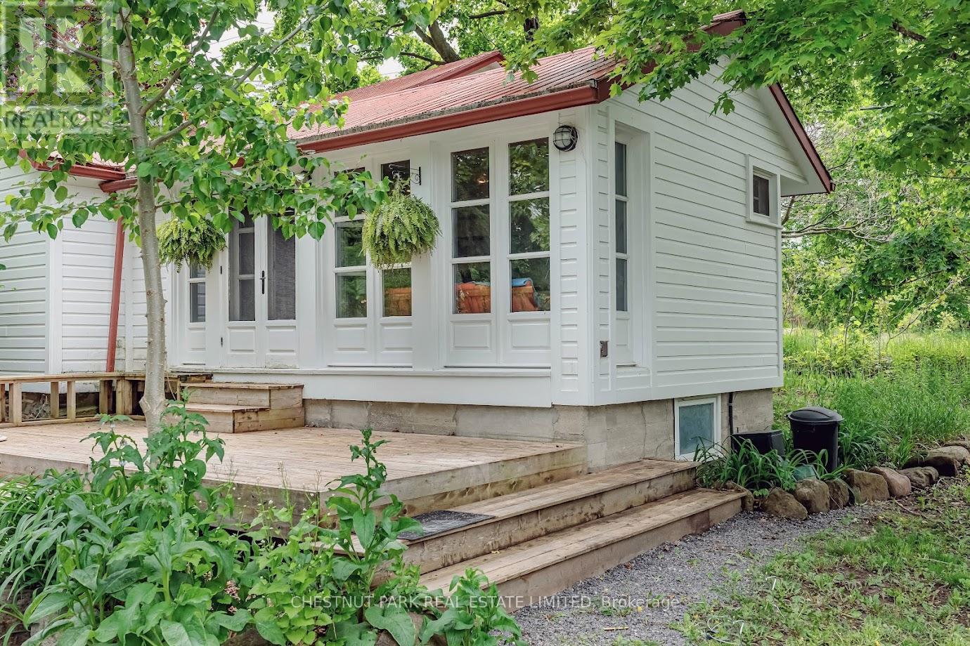 1 Station Road, Prince Edward County, Ontario  K0K 1J0 - Photo 25 - X12410477