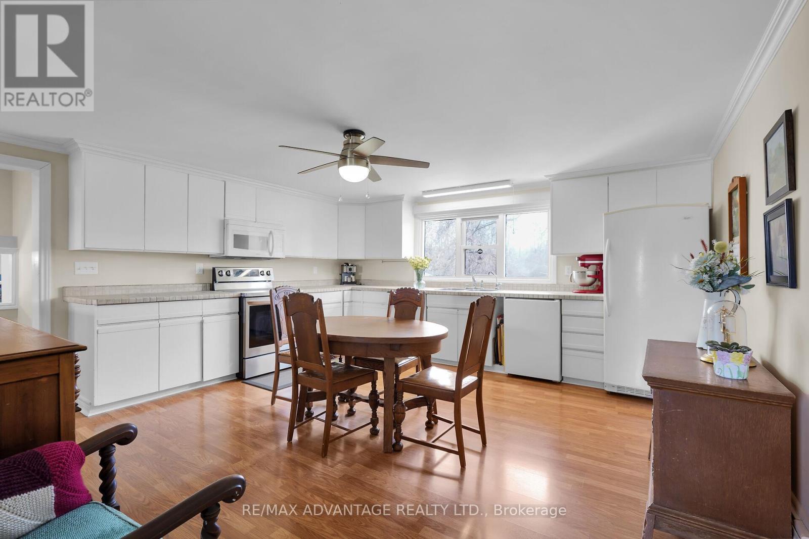 2678 Dorchester Road, Thames Centre, Ontario  N0L 1G5 - Photo 10 - X12410462