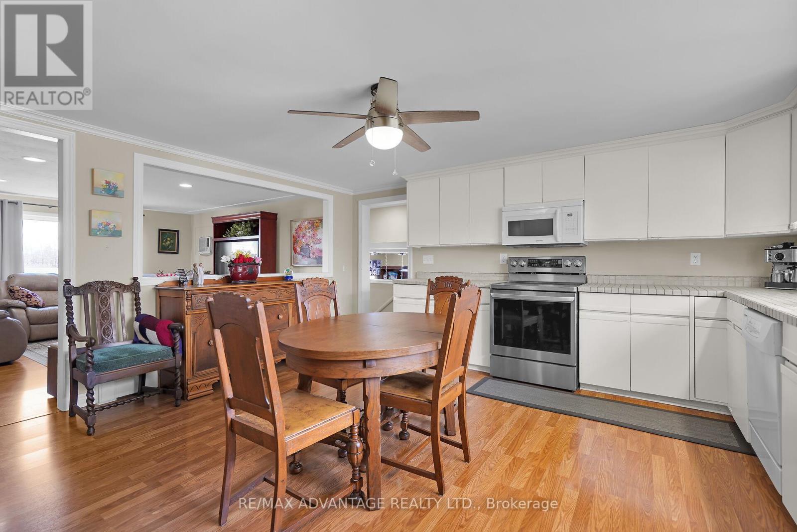 2678 Dorchester Road, Thames Centre, Ontario  N0L 1G5 - Photo 13 - X12410462
