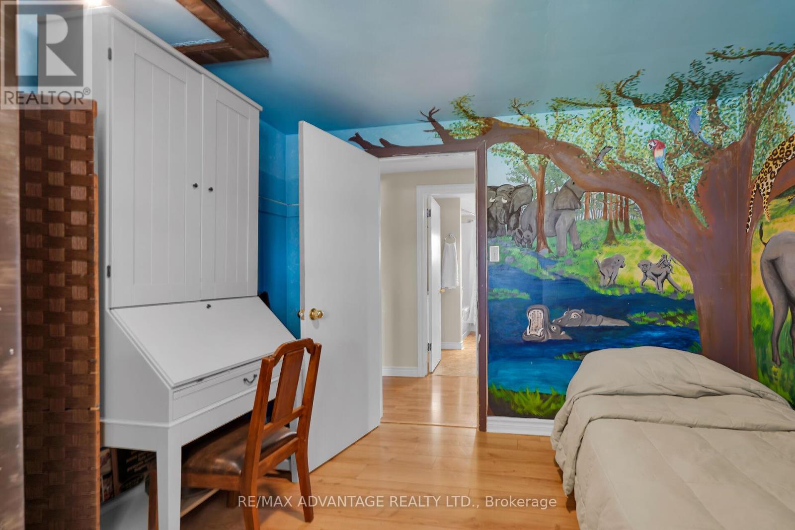 2678 Dorchester Road, Thames Centre, Ontario  N0L 1G5 - Photo 21 - X12410462