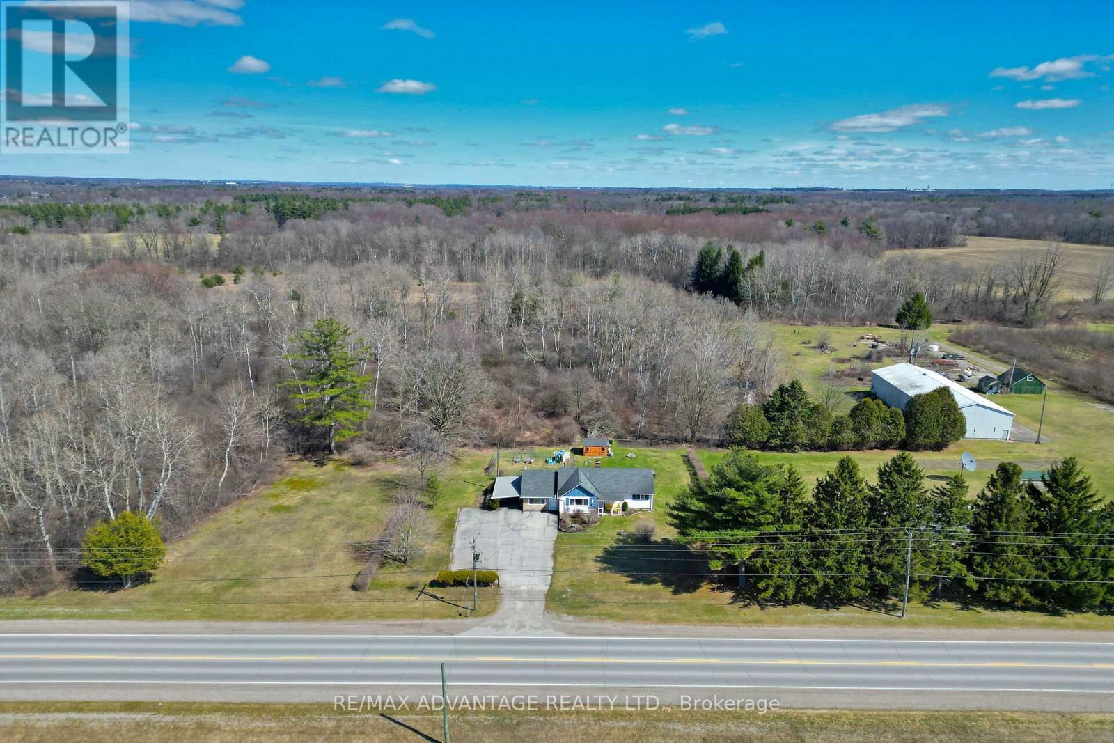 2678 Dorchester Road, Thames Centre, Ontario  N0L 1G5 - Photo 41 - X12410462