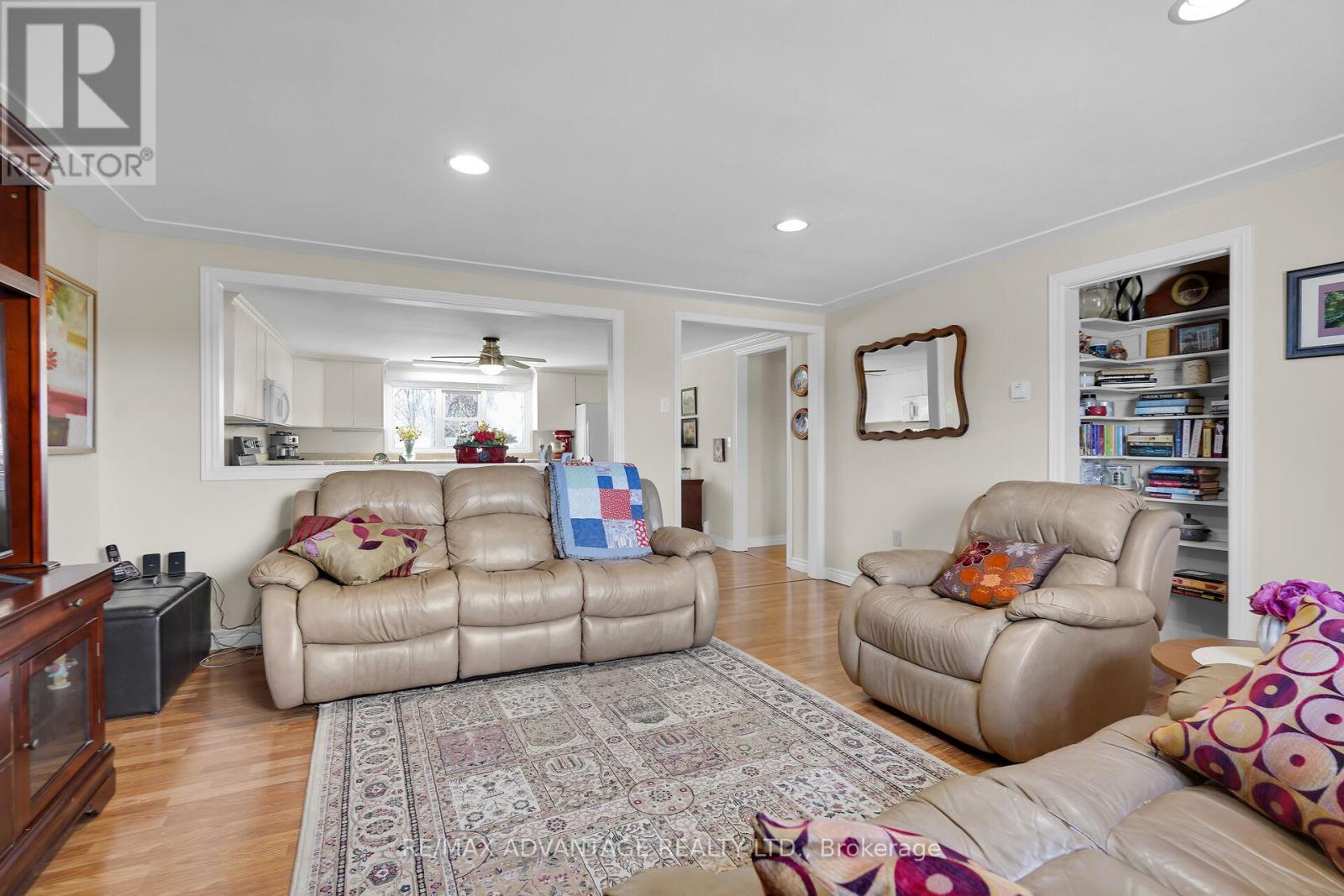2678 Dorchester Road, Thames Centre, Ontario  N0L 1G5 - Photo 7 - X12410462