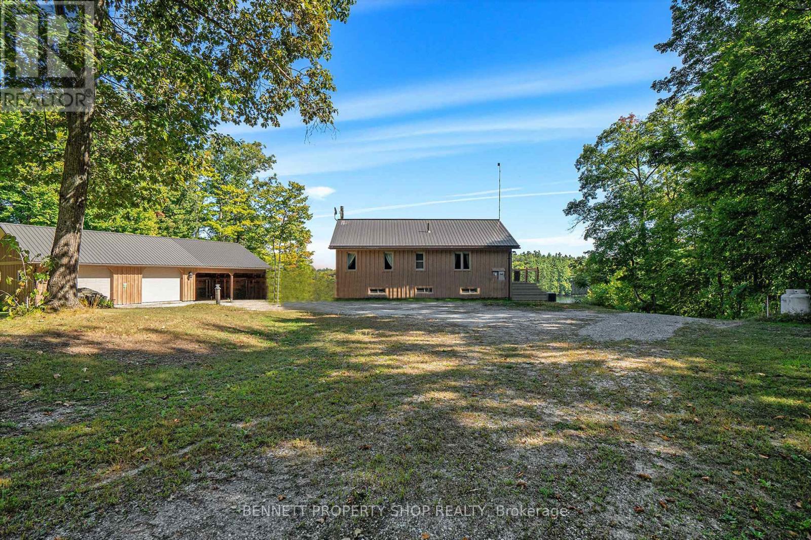 250 Horne Lake Road, Lanark Highlands, Ontario  K0G 1K0 - Photo 13 - X12410467