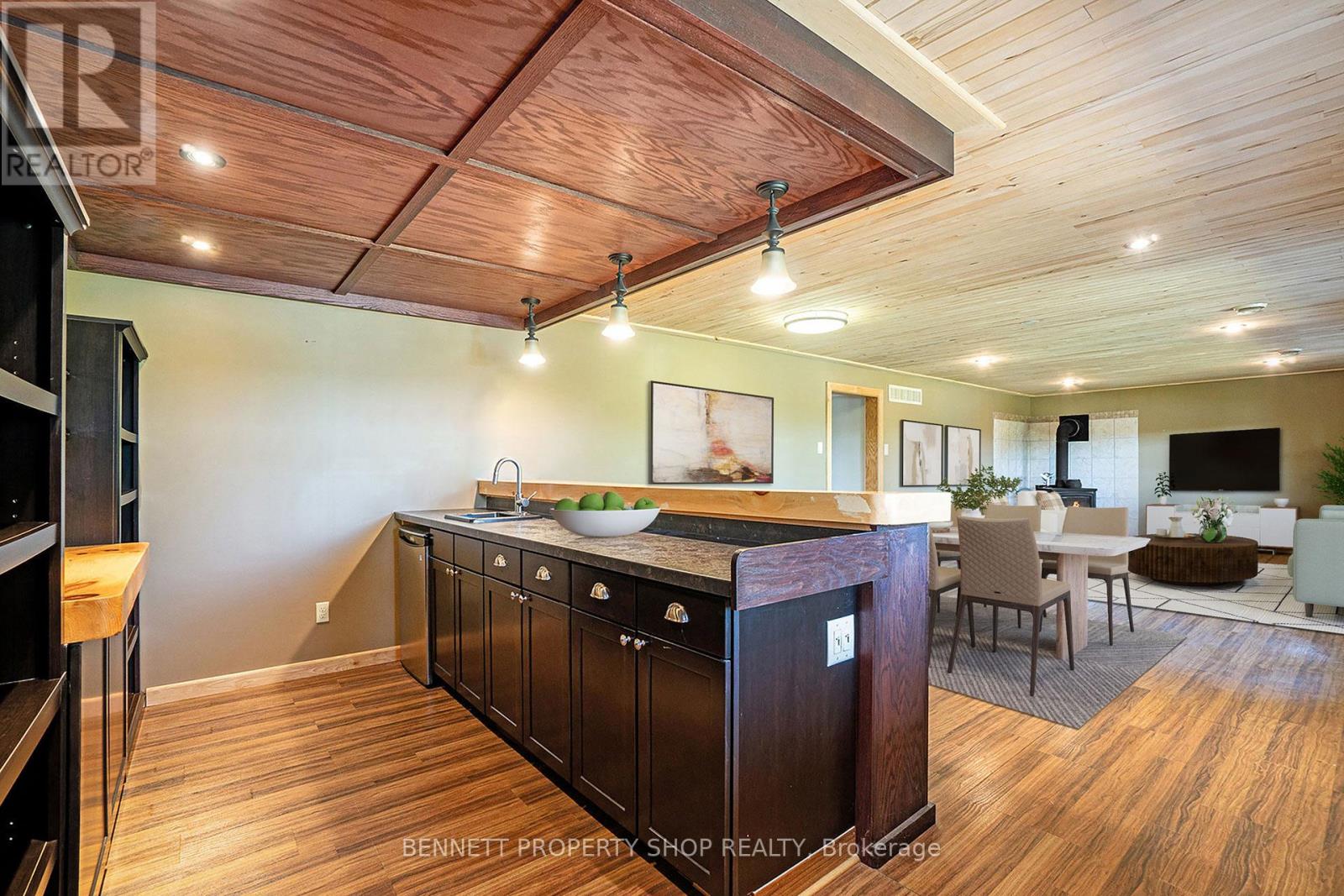 250 Horne Lake Road, Lanark Highlands, Ontario  K0G 1K0 - Photo 17 - X12410467