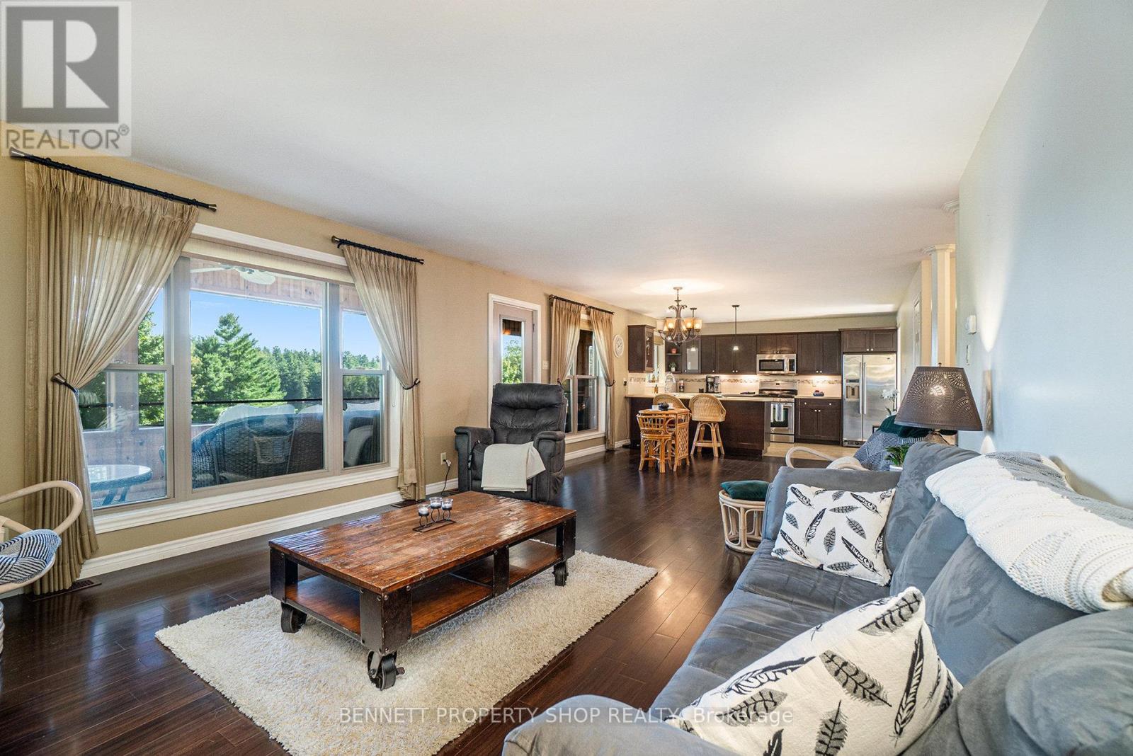 250 Horne Lake Road, Lanark Highlands, Ontario  K0G 1K0 - Photo 6 - X12410467
