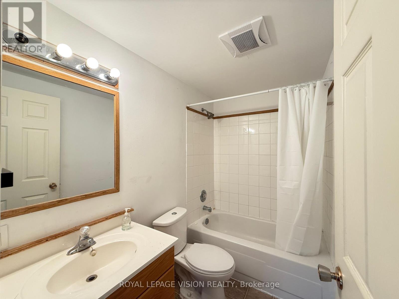 1304 Hunt Club Road, Madoc, Ontario  K0K 2K0 - Photo 16 - X12410409