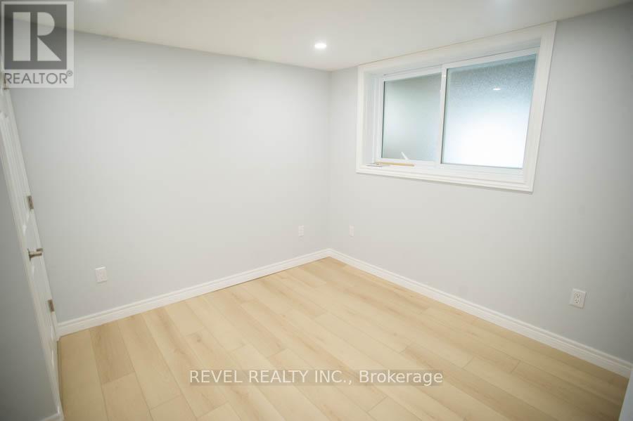 415 Chatham Street, Brantford, Ontario  N3S 4J4 - Photo 25 - X12410426