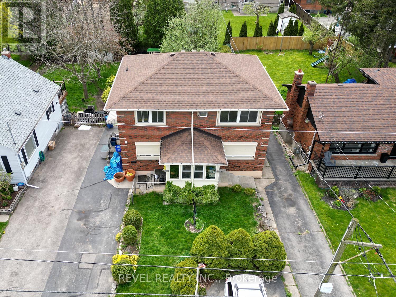 415 Chatham Street, Brantford, Ontario  N3S 4J4 - Photo 31 - X12410426