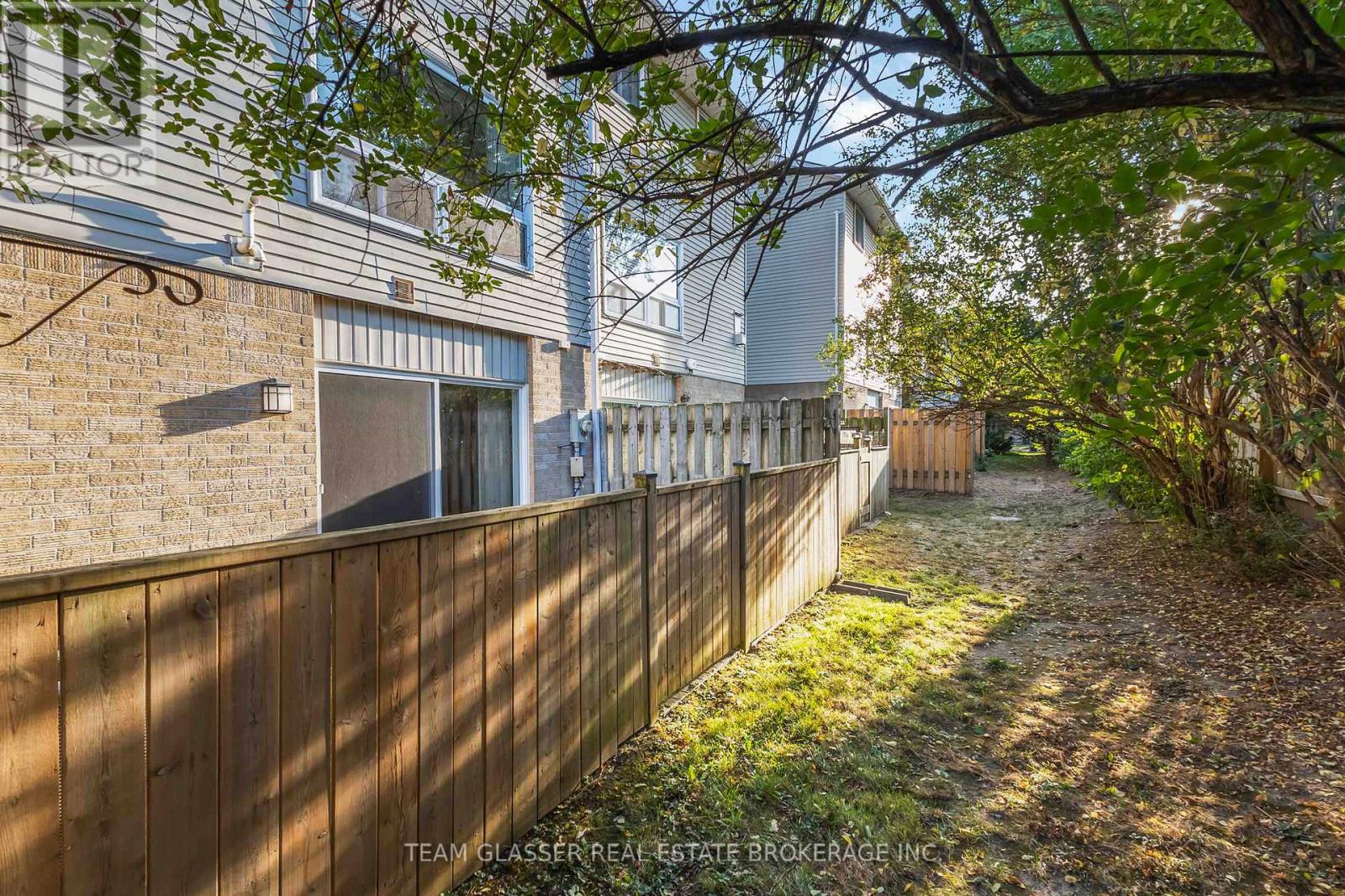 63 - 1990 Wavell Street, London East, Ontario  N5V 4N5 - Photo 24 - X12408934