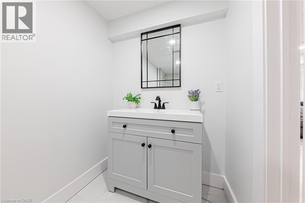 22 William Johnson Street Unit# Ll, Stoney Creek, Ontario  L8J 1B4 - Photo 9 - 40769023
