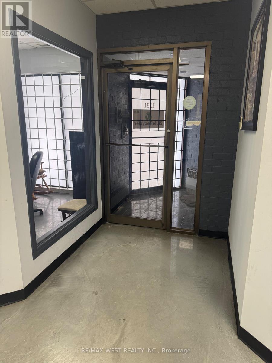 6 - 1331 Matheson Boulevard E, Mississauga, Ontario  L4W 1R1 - Photo 10 - W12410438