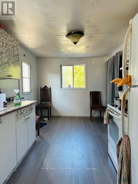221 St Felix Street E, Cornwall, Ontario  K6H 5A4 - Photo 13 - X12410497