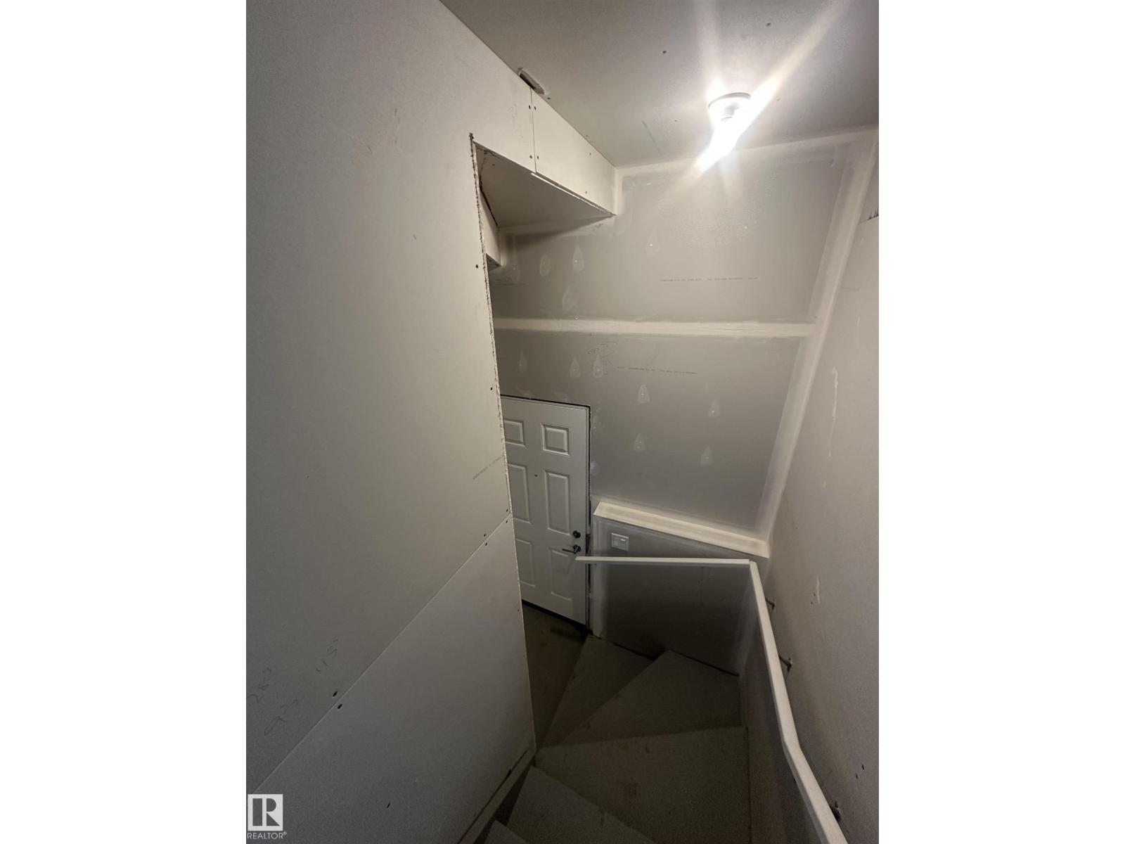 2268 4th Av Sw Sw, Edmonton, Alberta  T0T 0T0 - Photo 9 - E4452300