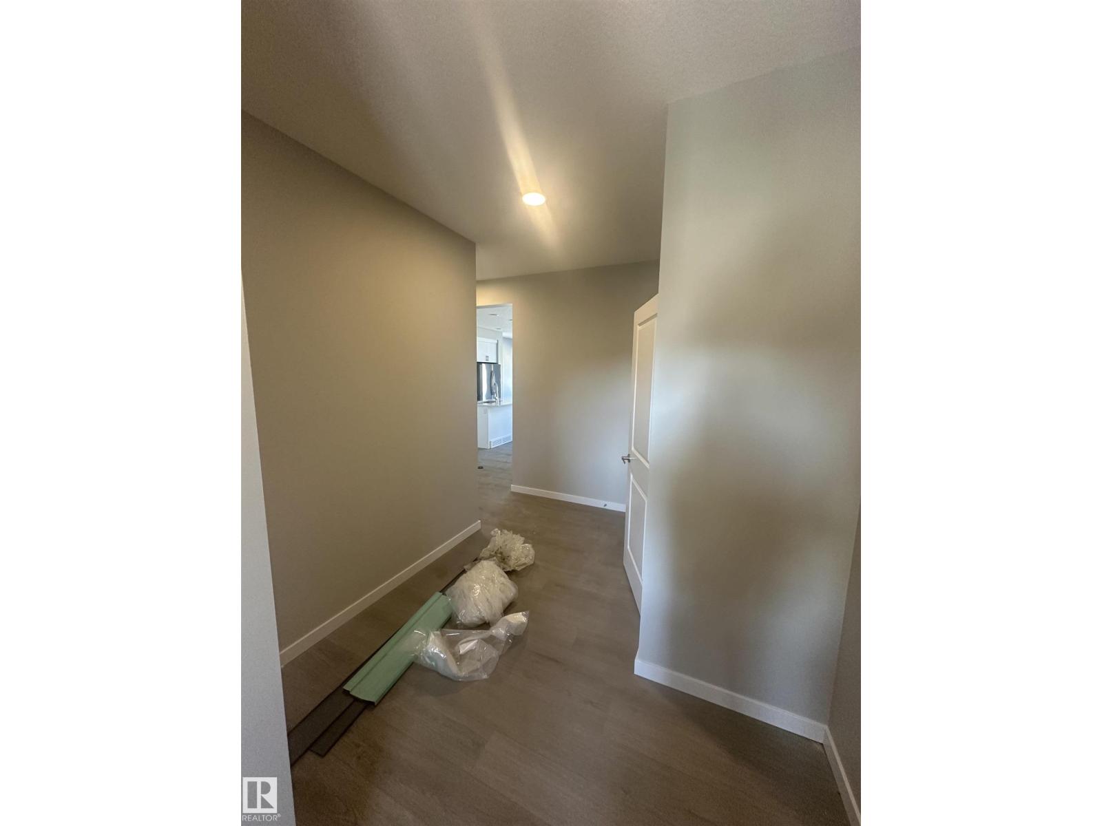 2268 4th Av Sw Sw, Edmonton, Alberta  T0T 0T0 - Photo 2 - E4452300