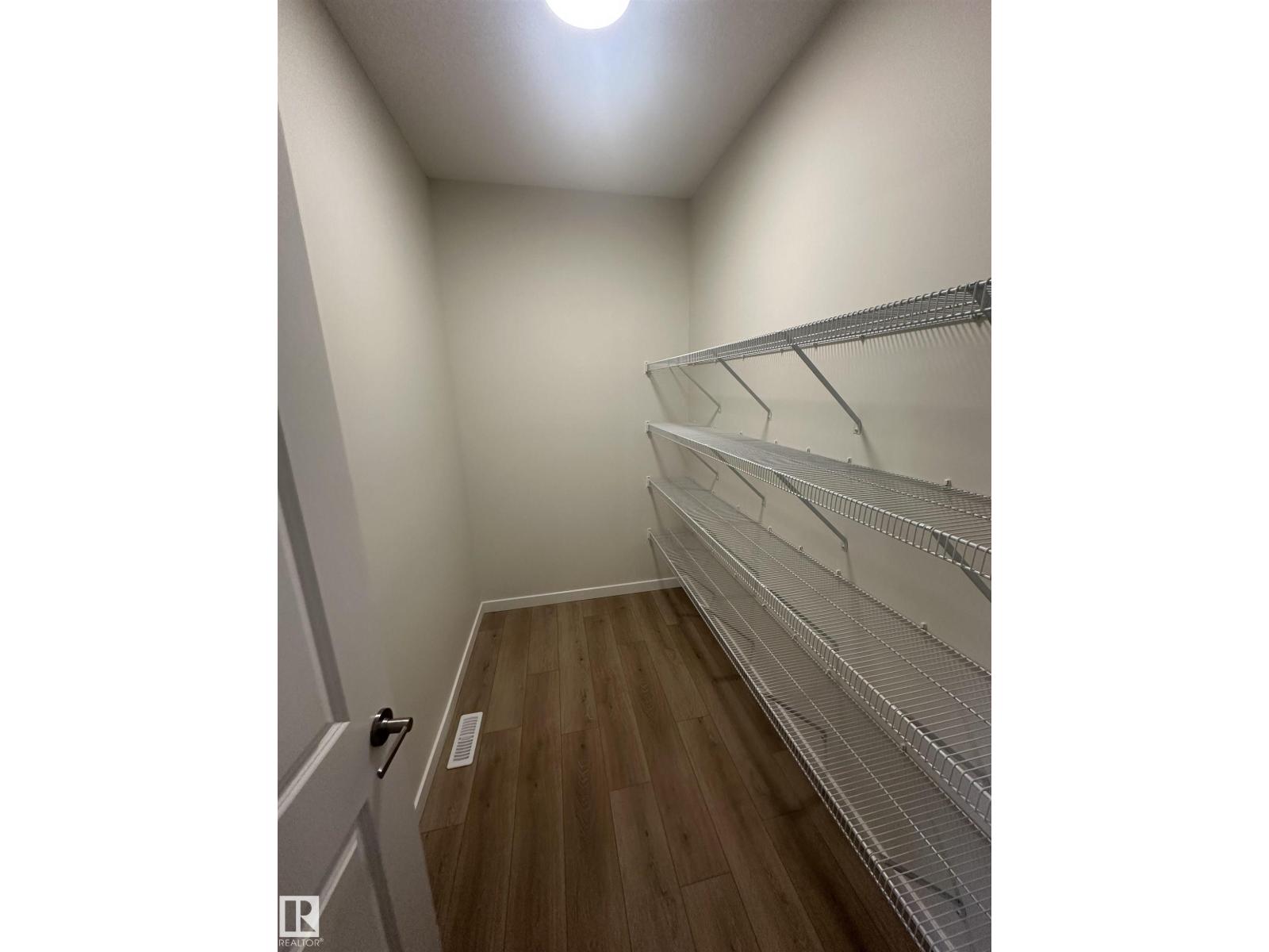 9104 Elves Lo Nw, Edmonton, Alberta  T6M 3G2 - Photo 9 - E4452307