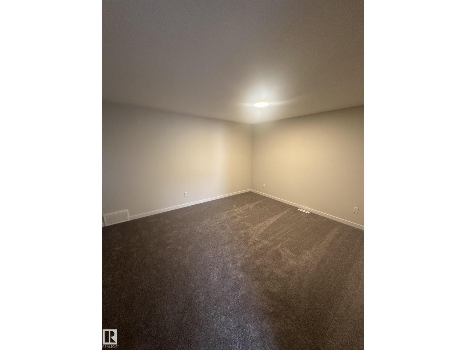 9104 Elves Lo Nw, Edmonton, Alberta  T6M 3G2 - Photo 12 - E4452307