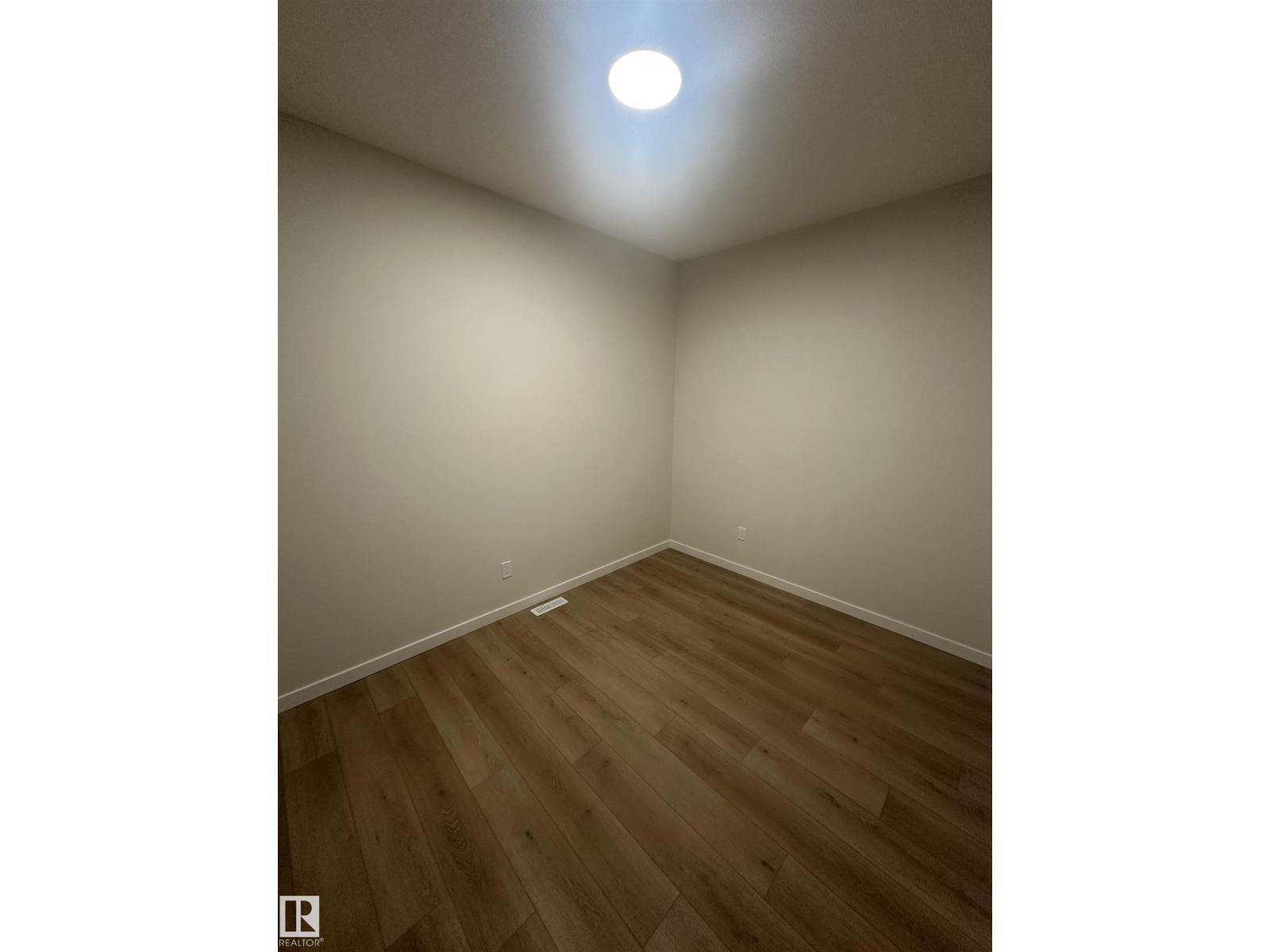 9104 Elves Lo Nw, Edmonton, Alberta  T6M 3G2 - Photo 10 - E4452307