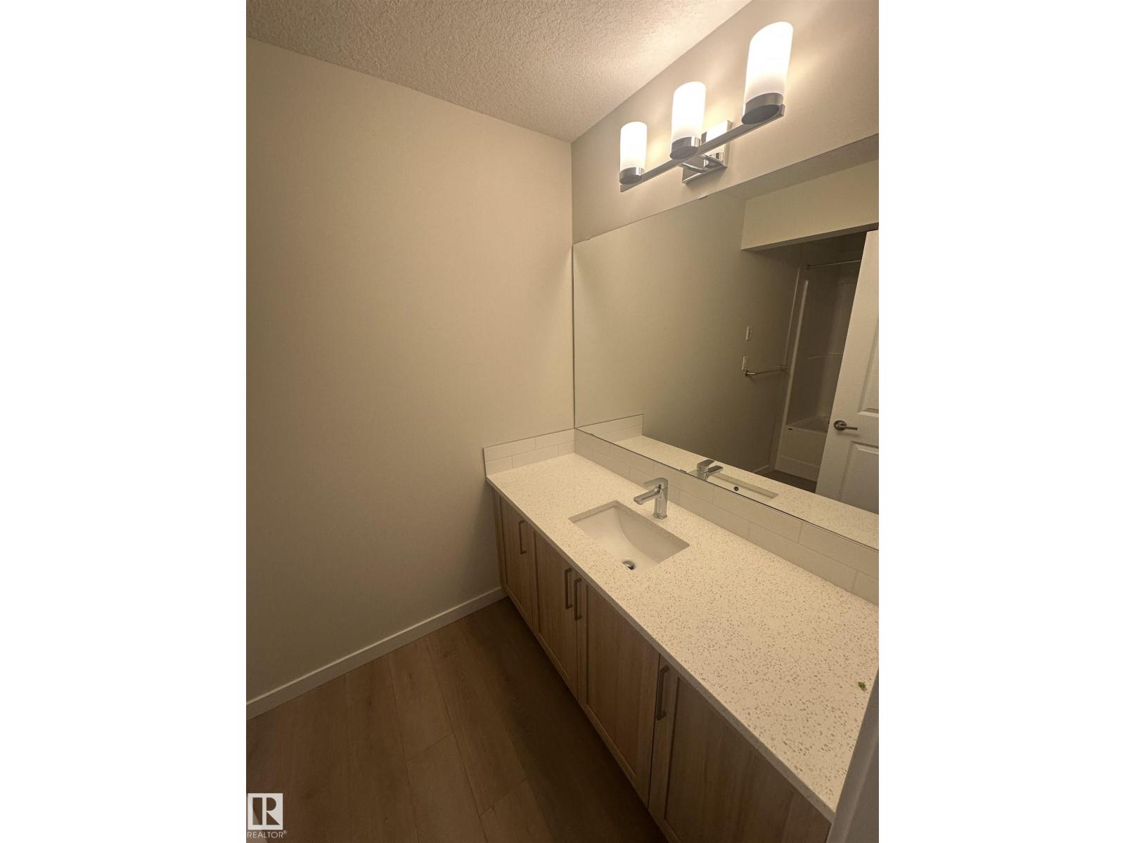 9104 Elves Lo Nw, Edmonton, Alberta  T6M 3G2 - Photo 14 - E4452307