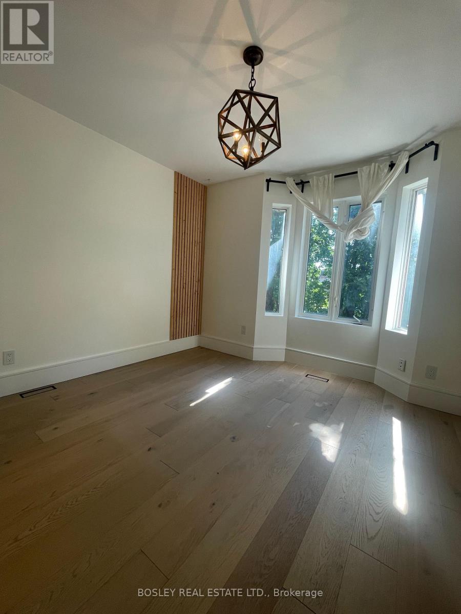 38 Jackson Place, Toronto, Ontario  M6P 1T6 - Photo 13 - W12408996
