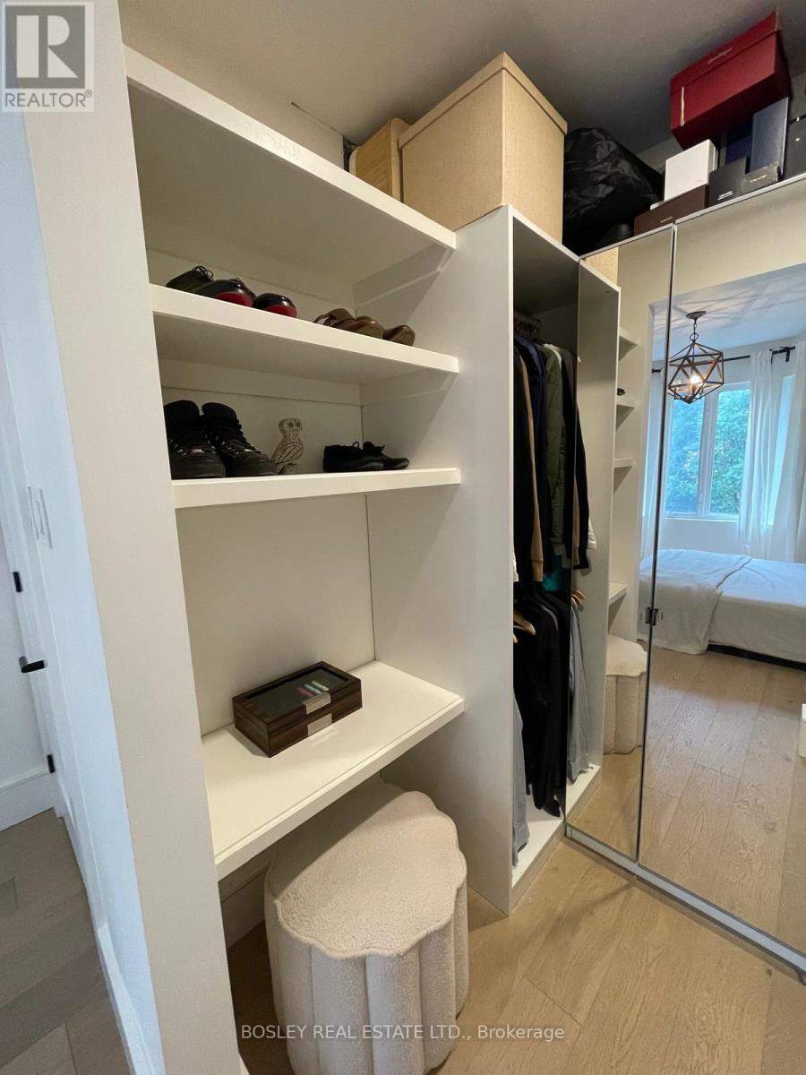 38 Jackson Place, Toronto, Ontario  M6P 1T6 - Photo 19 - W12408996
